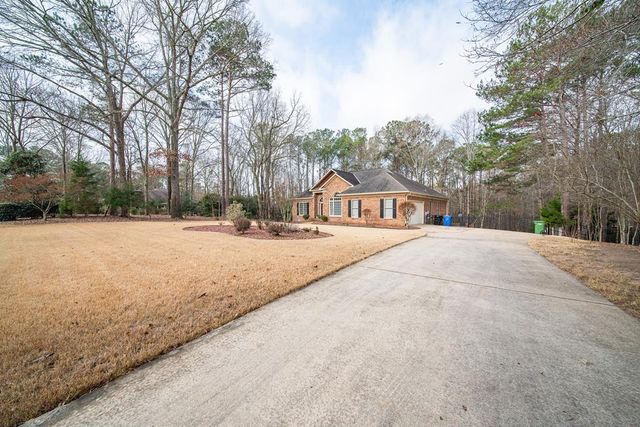 8519 Liberty Hall Drive, Midland, GA 31820