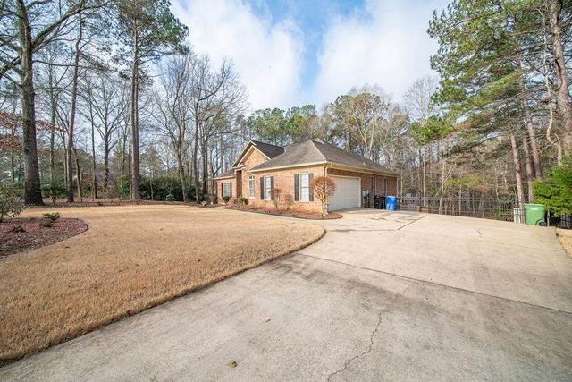 8519 Liberty Hall Drive, Midland, GA 31820