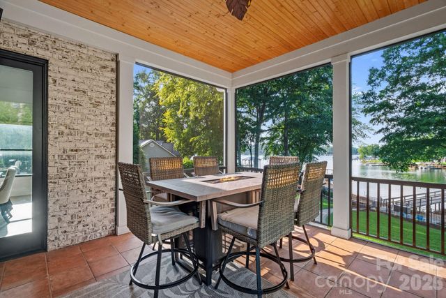 160 Malibu Road, Mooresville, NC 28117