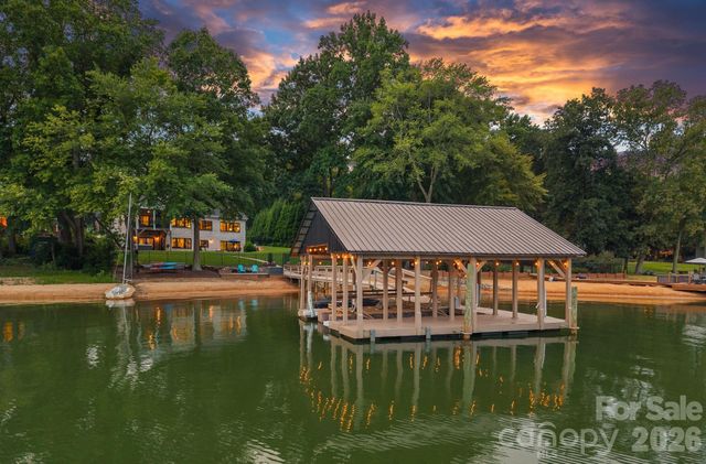 160 Malibu Road, Mooresville, NC 28117