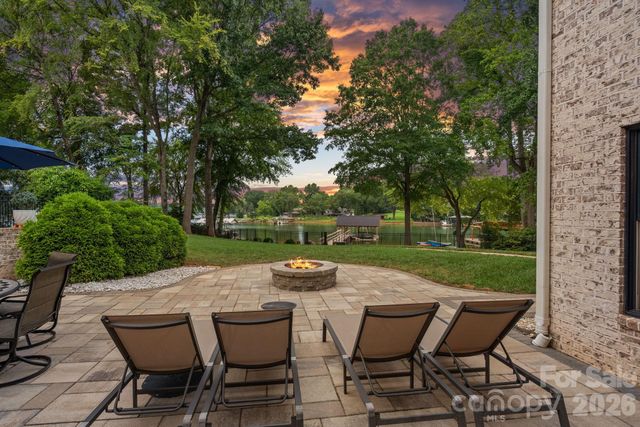160 Malibu Road, Mooresville, NC 28117