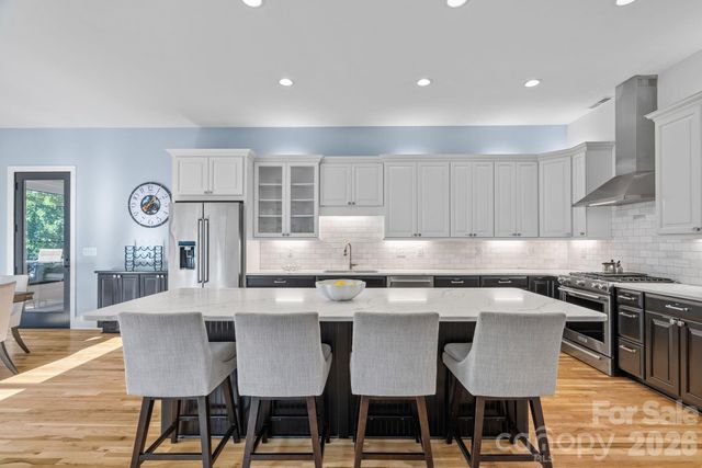 160 Malibu Road, Mooresville, NC 28117