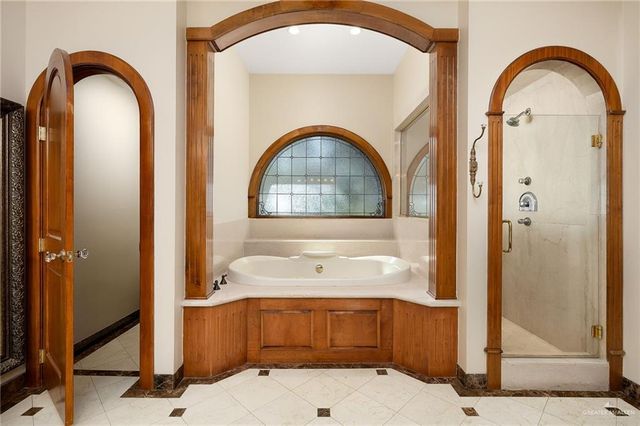 4725 Mile 6 Road, Mcallen, TX 78504