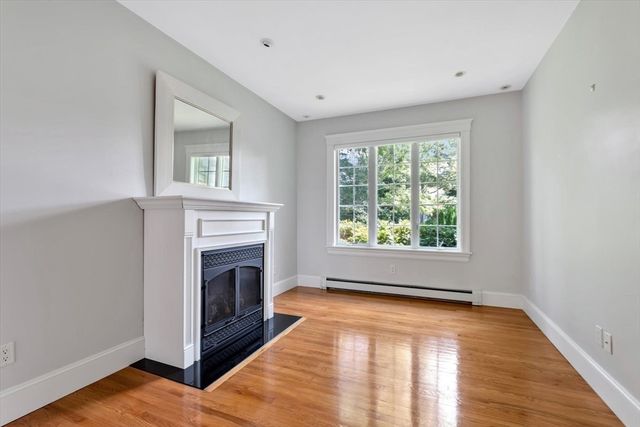20 Eagle Dr, Mashpee, MA 02649