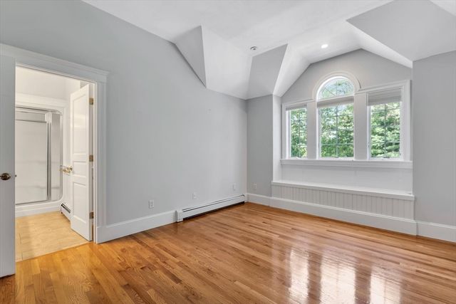 20 Eagle Dr, Mashpee, MA 02649