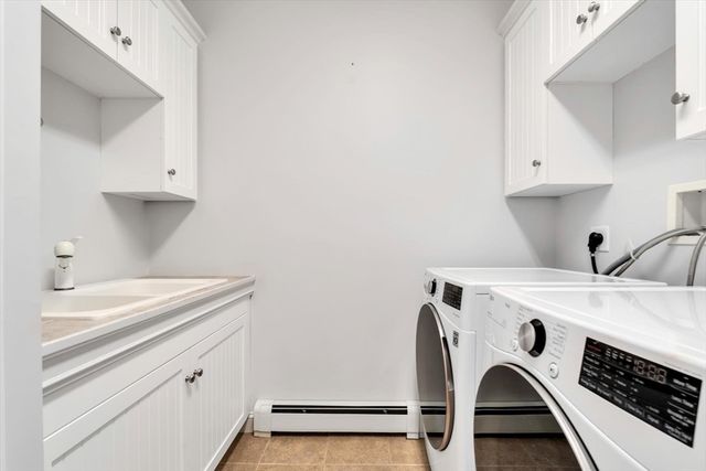 20 Eagle Dr, Mashpee, MA 02649