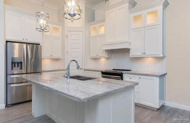 1420 Finch Lane, Edinburg, TX 78541