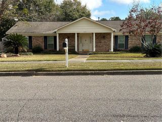 1013 Regal Drive, Mobile, AL 36609