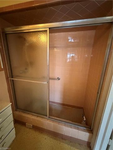 394 Stanleyville Manor Avenue, Rural Hall, NC 27045