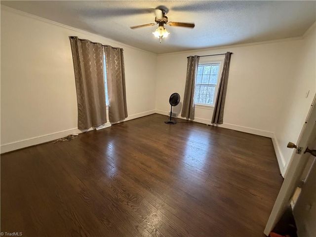 394 Stanleyville Manor Avenue, Rural Hall, NC 27045