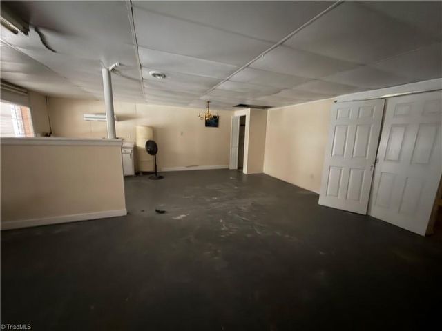 394 Stanleyville Manor Avenue, Rural Hall, NC 27045