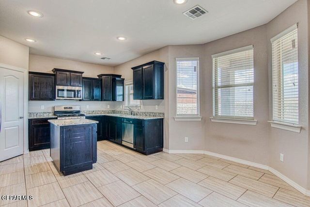 13490 COLDHAM Street, El Paso, TX 79928