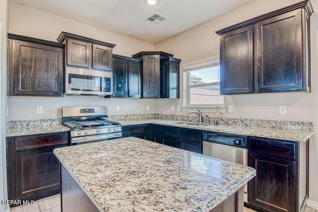 13490 COLDHAM Street, El Paso, TX 79928