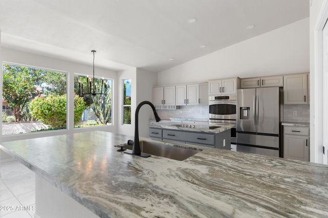 9222 E NACOMA Drive, Sun Lakes, AZ 85248