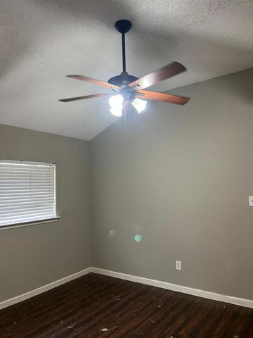 1615 Brickarbor Drive, Katy, TX 77449