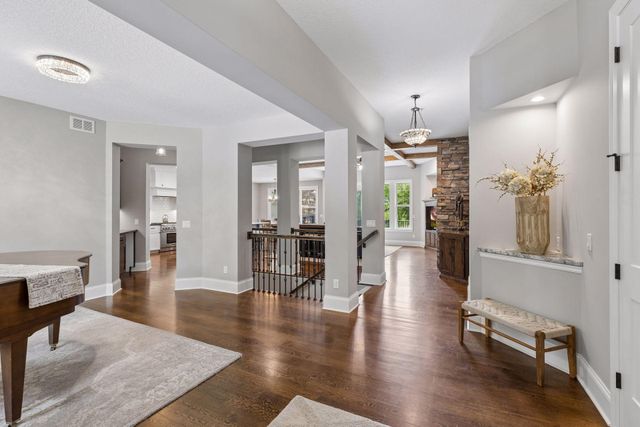 19 Westwood Road, Minnetonka, MN 55305
