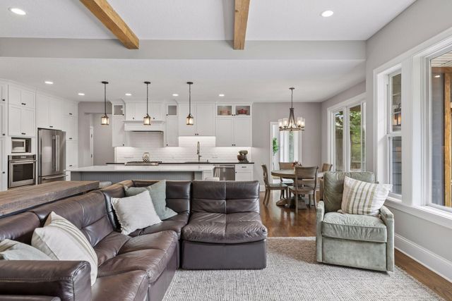 19 Westwood Road, Minnetonka, MN 55305