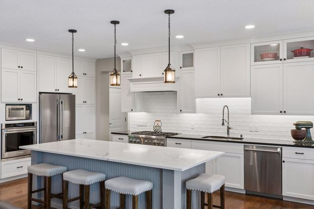 19 Westwood Road, Minnetonka, MN 55305