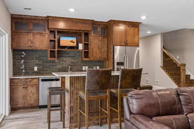 19 Westwood Road, Minnetonka, MN 55305