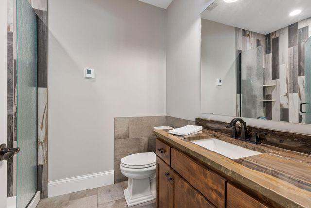 19 Westwood Road, Minnetonka, MN 55305
