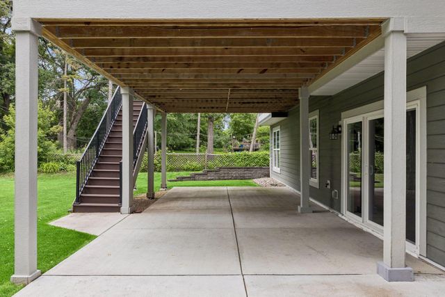 19 Westwood Road, Minnetonka, MN 55305