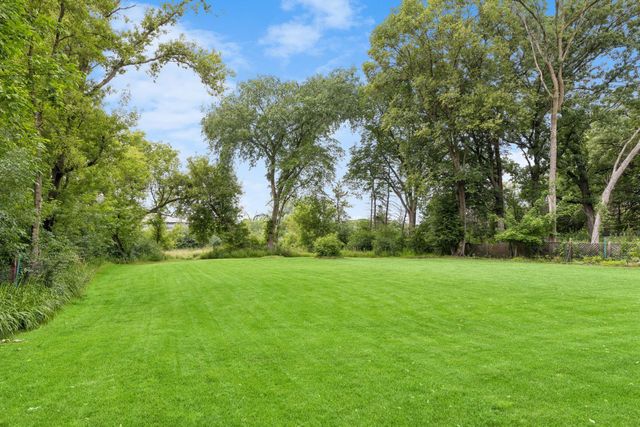 19 Westwood Road, Minnetonka, MN 55305