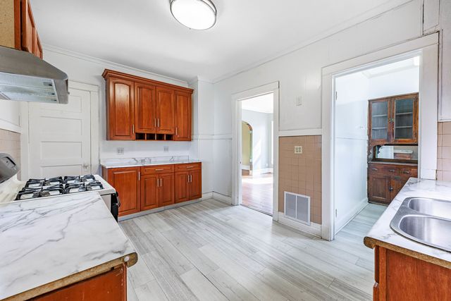 316 S 2nd Avenue, Maywood, IL 60153