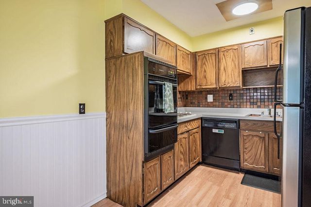 12322 WYNDOM RD, Philadelphia, PA 19154