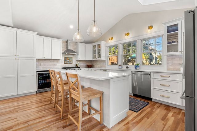 21 Chandler St, Haverhill, MA 01835