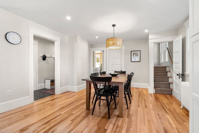 21 Chandler St, Haverhill, MA 01835