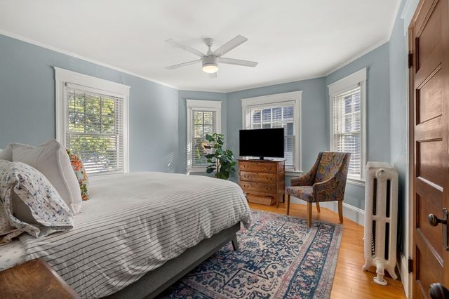 21 Chandler St, Haverhill, MA 01835