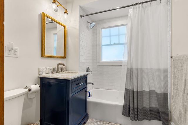 21 Chandler St, Haverhill, MA 01835