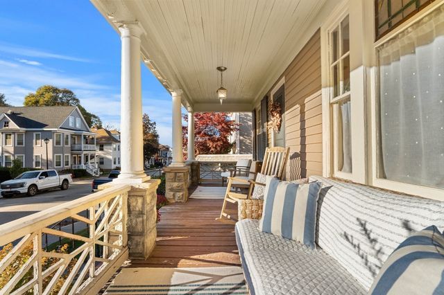21 Chandler St, Haverhill, MA 01835