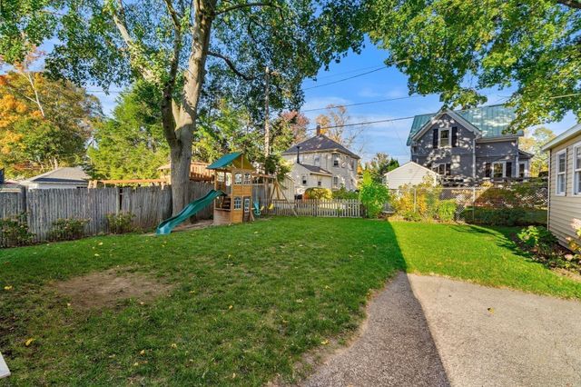 21 Chandler St, Haverhill, MA 01835