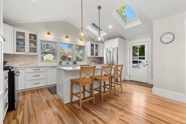 21 Chandler St, Haverhill, MA 01835