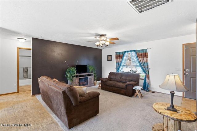 900 E Shasta AVE, Post Falls, ID 83854
