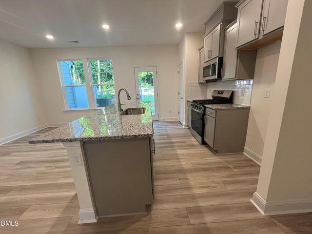 1278 Hammond Drive, Mebane, NC 27302