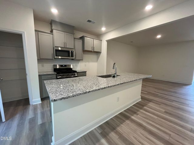 1278 Hammond Drive, Mebane, NC 27302