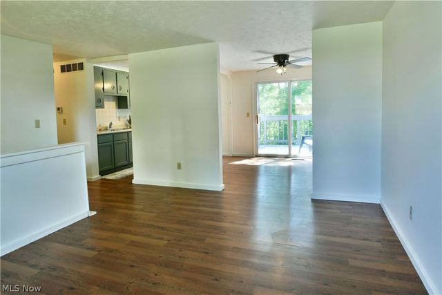 3678 Oakview Drive, Girard, OH 44420