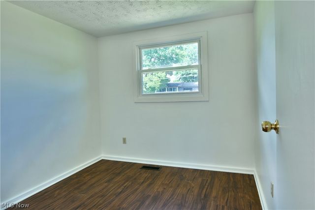 3678 Oakview Drive, Girard, OH 44420