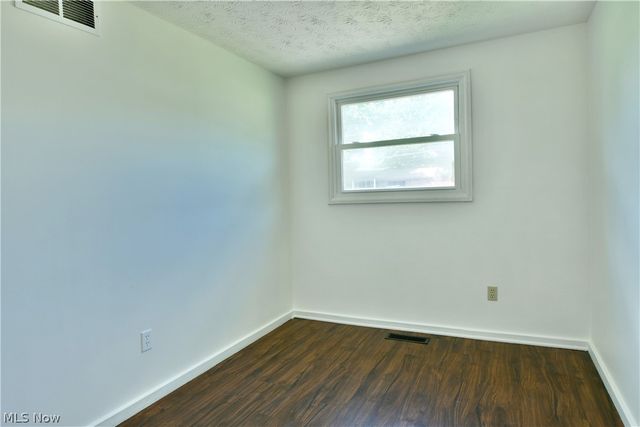 3678 Oakview Drive, Girard, OH 44420