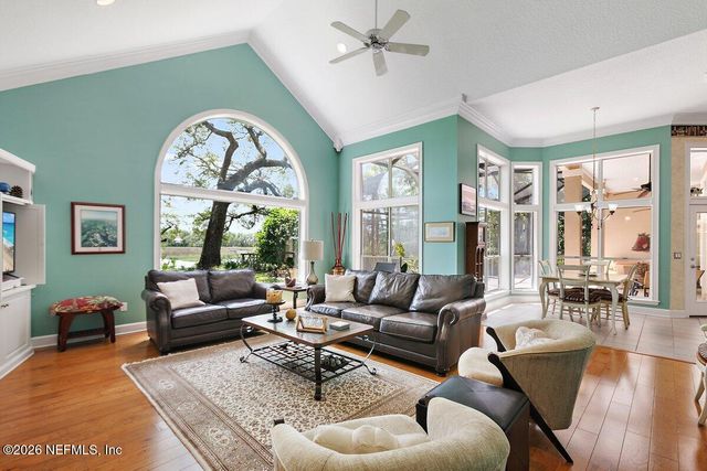 953 SHIPWATCH Drive E, Jacksonville, FL 32225