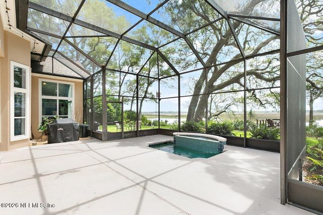 953 SHIPWATCH Drive E, Jacksonville, FL 32225