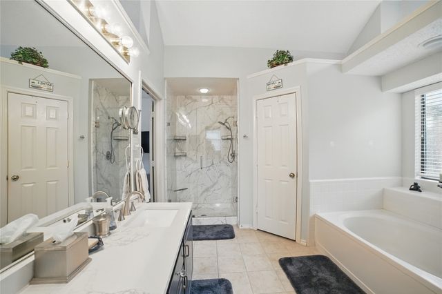 911 Crest Meadow Lane, Mesquite, TX 75181
