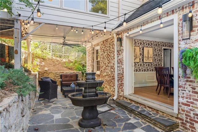 561 Peachtree Battle Avenue NW, Atlanta, GA 30305