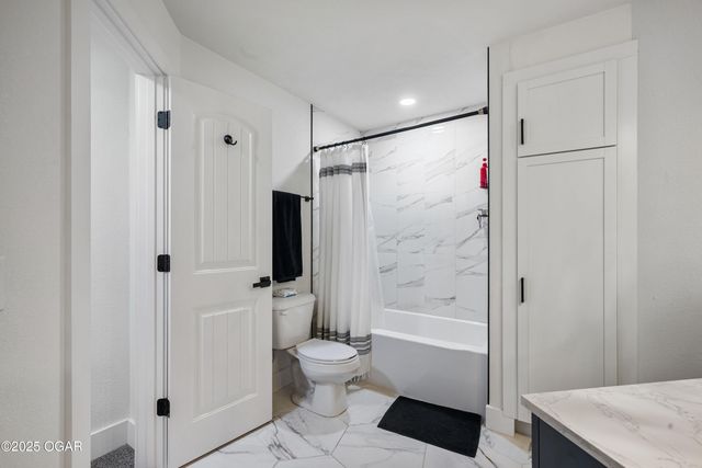 2510 Rosedale Place, Joplin, MO 64804