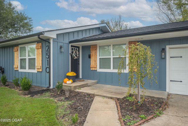 2510 Rosedale Place, Joplin, MO 64804