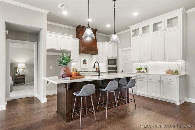 1408 N 70th Street, Broken Arrow, OK 74014