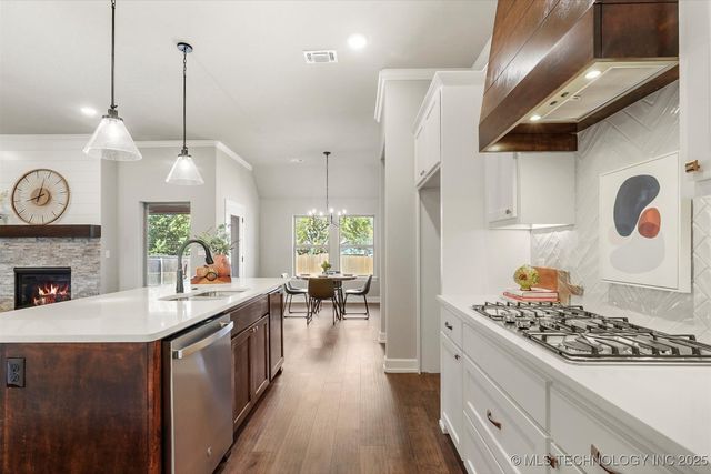 1408 N 70th Street, Broken Arrow, OK 74014