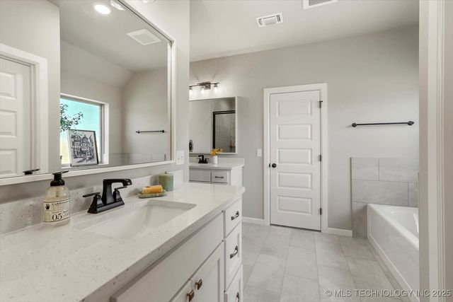 1408 N 70th Street, Broken Arrow, OK 74014